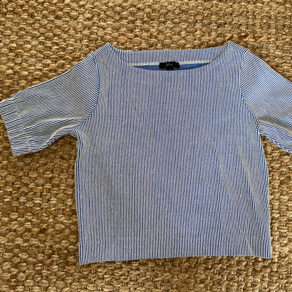 J Crew puff sleeve crop top in knit seersucker